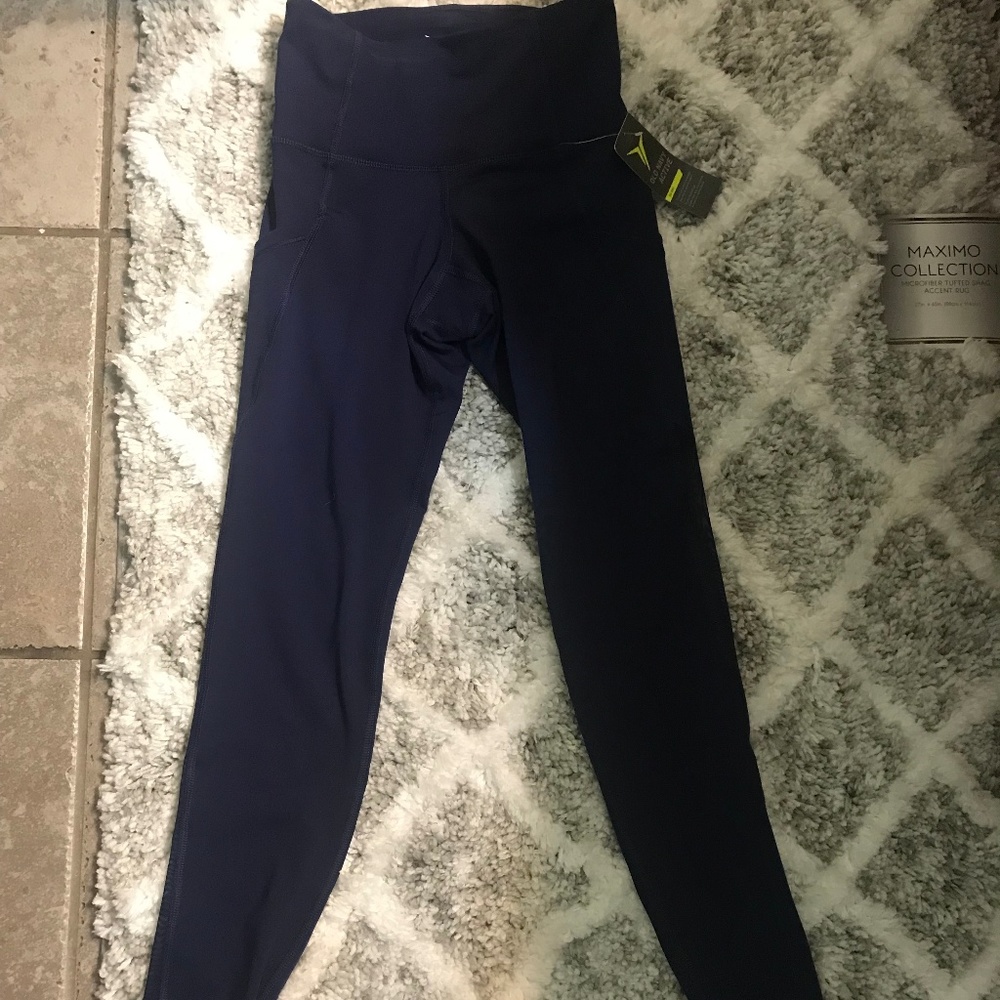 Old Navy Active Go Dry XS
